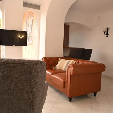 Casa Veintiuno En *